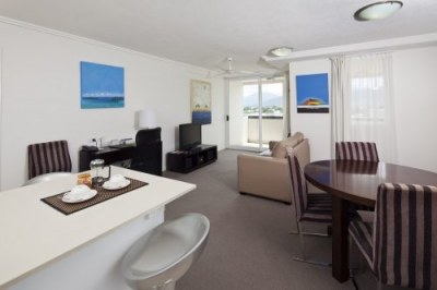 Cairns Central Apartment Plaza Hotel - Two Bedroom Lounge